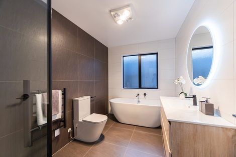 Photo of property in 40 Taikura Avenue, Red Beach, 0932