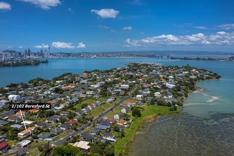 Photo of property in 2/102 Beresford Street, Bayswater, Auckland, 0622