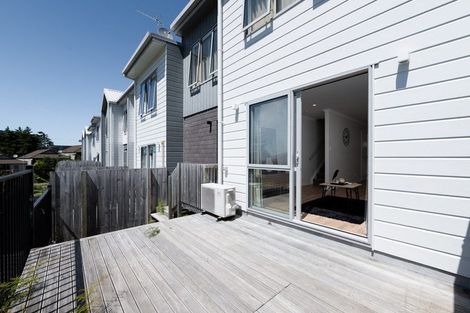 Photo of property in 10/19u Ruakiwi Road, Hamilton Lake, Hamilton, 3204