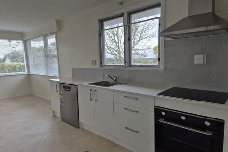 Photo of property in 40 Forest Hill Road, Henderson, Auckland, 0612