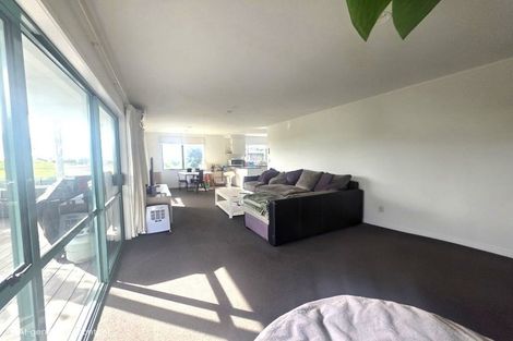 Photo of property in 1012 Papamoa Beach Road, Papamoa Beach, Papamoa, 3118
