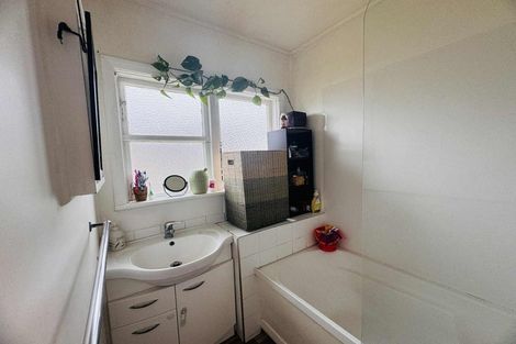 Photo of property in 2/18 Eldon Grove, Taita, Lower Hutt, 5019