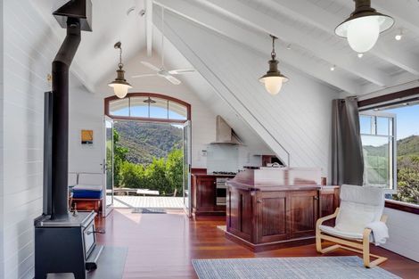 Photo of property in 309 Manawaora Road, Parekura Bay, Hikurangi, 0184