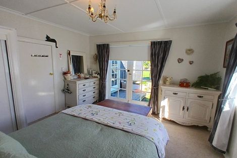 Photo of property in 44 Adderley Street, Westport, 7825