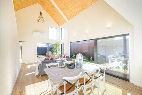 Photo of property in 145b Cook Street, West End, Palmerston North, 4410