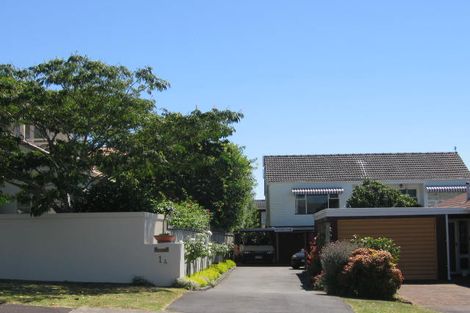 Photo of property in 1/1 Sylvan Park Avenue, Milford, Auckland, 0620