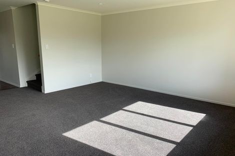 Photo of property in 16 Secoia Crescent, Mangere, Auckland, 2022