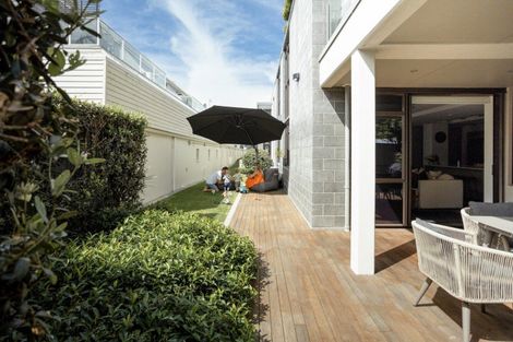 Photo of property in 7/48 Marine Parade, Mount Maunganui, 3116