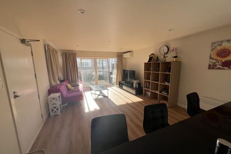 Photo of property in 239u6 Adelaide Road, Newtown, Wellington, 6021