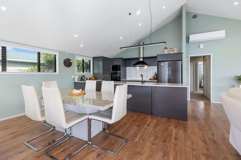 Photo of property in 918b Papamoa Beach Road, Papamoa Beach, Papamoa, 3118