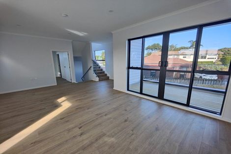 Photo of property in 185c Bucklands Beach Road, Bucklands Beach, Auckland, 2012