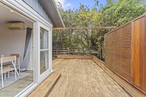 Photo of property in 21 Mcquarrie Avenue, Wattle Downs, Auckland, 2103