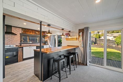 Photo of property in 2a Ripon Street, Lyttelton, 8082