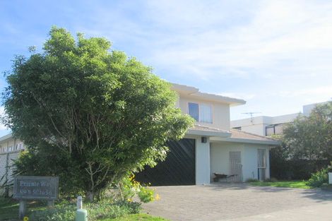 Photo of property in 48 Molyneux Close, Whitby, Porirua, 5024
