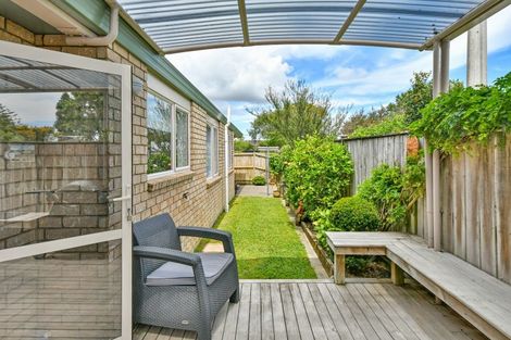 Photo of property in 25c Youngs Road, Papakura, 2110