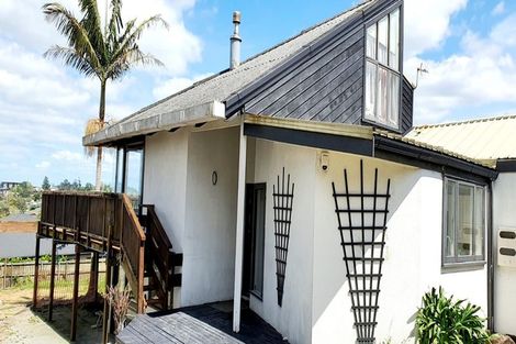 Photo of property in 126 Golf Road, Titirangi, Auckland, 0600