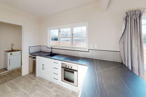 Photo of property in 60 Phillips Street, Sanson, 4817