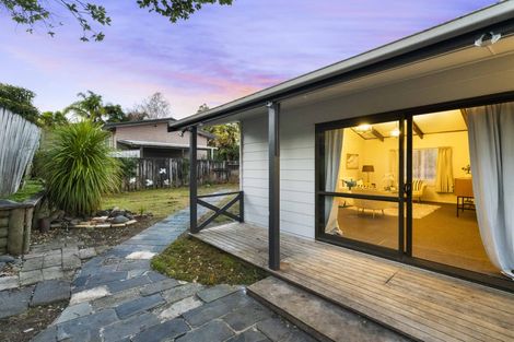 Photo of property in 1/729 Swanson Road, Swanson, Auckland, 0612