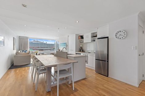 Photo of property in 310/332 Maunganui Road, Mount Maunganui, 3116