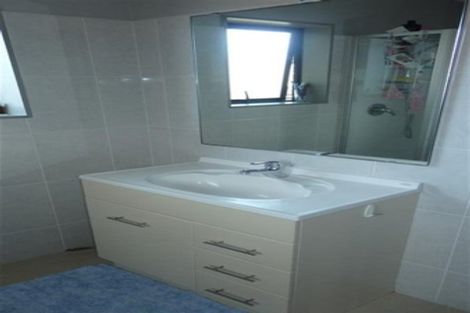 Photo of property in 13 Kokako Rise, Papakura, 2110