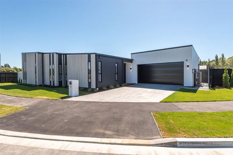 Photo of property in 18 Twin Meadows Drive, Casebrook, Christchurch, 8051