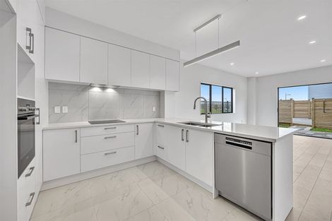 Photo of property in 1 Faithful Drive, Karaka, Papakura, 2113