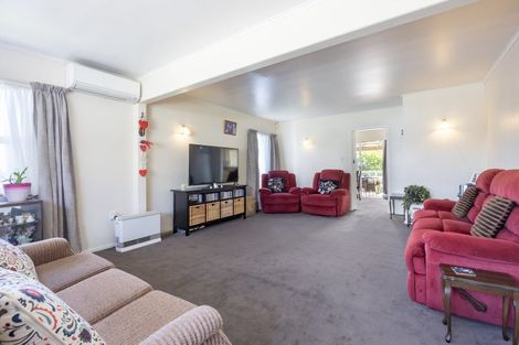 Photo of property in 27 Mason Street, New Lynn, Auckland, 0600