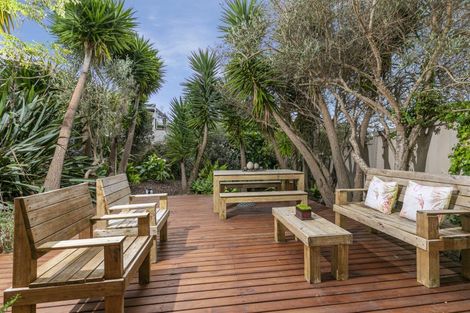 Photo of property in 17 West Hoe Heights, Orewa, 0931