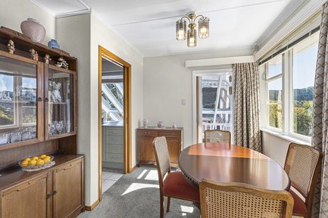 Photo of property in 66 Taylor Terrace, Tawa, Wellington, 5028