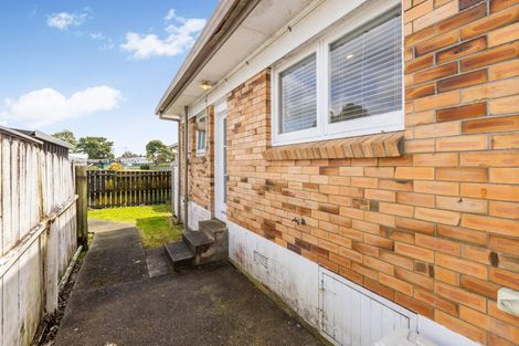 Photo of property in 2/8 James Road, Manurewa, Auckland, 2102
