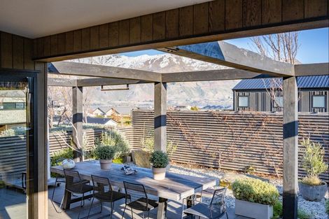 Photo of property in 41 Minaret Ridge, Wanaka, 9305