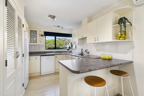 Photo of property in 21 Cecil Road, Tawa, Wellington, 5028