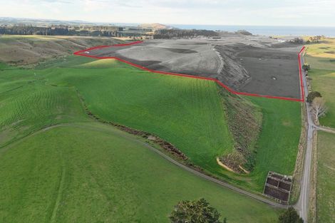 Photo of property in 16 Bay Road, Purakaunui, 9081
