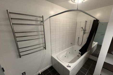 Photo of property in Montreaux Apartments, 9c/164 The Terrace, Wellington Central, Wellington, 6011