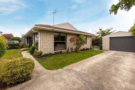 Photo of property in 16 Veitches Road, Casebrook, Christchurch, 8051