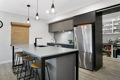 Photo of property in 8 Richards Street, Cambridge, 3434