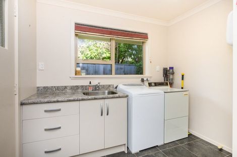 Photo of property in 14 Churchill Avenue, Hokowhitu, Palmerston North, 4410