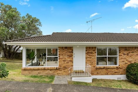Photo of property in 1/242 Onewa Road, Birkenhead, Auckland, 0626