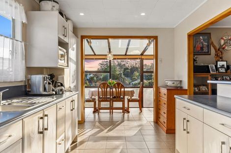 Photo of property in 39 Rehia Road, Massey, Auckland, 0614