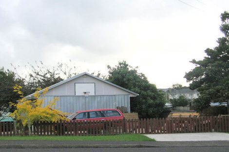 Photo of property in 1a Kamara Road, Glen Eden, Auckland, 0602
