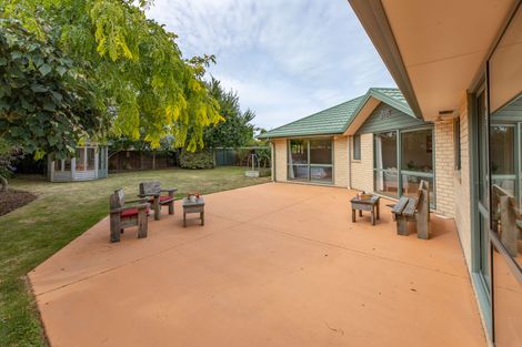 Photo of property in 92 Courtenay Drive, Kaiapoi, 7630