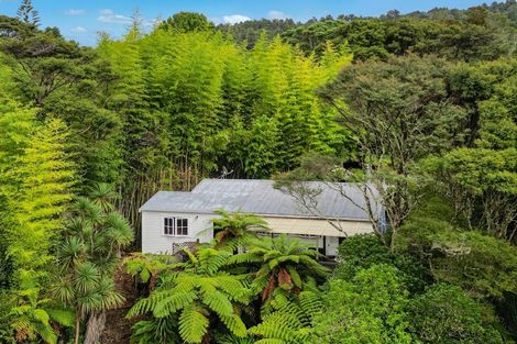 Photo of property in 332 Huia Road, Titirangi, Auckland, 0604