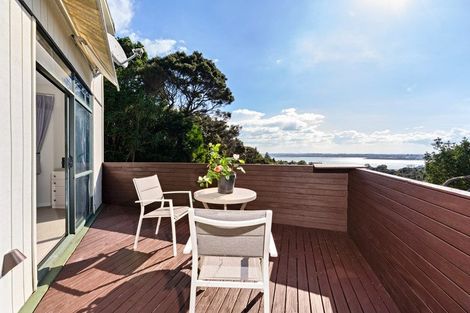 Photo of property in 43b Island Bay Road, Beach Haven, Auckland, 0626