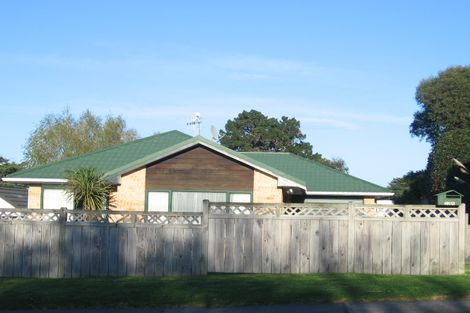 Photo of property in 20 Martin Road, Paraparaumu Beach, Paraparaumu, 5032