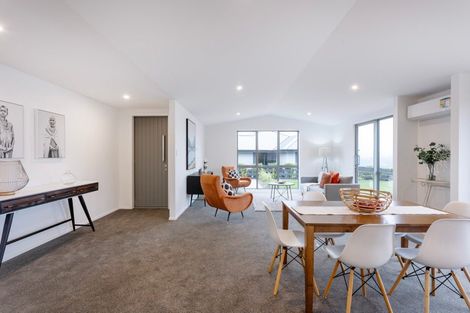 Photo of property in 7 Ella Lane, Green Island, Dunedin, 9018