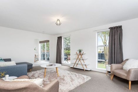 Photo of property in 8 Ashwood Street, Parklands, Christchurch, 8083