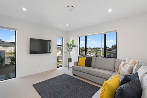 Photo of property in 255 Parklands Avenue, Bell Block, New Plymouth, 4312