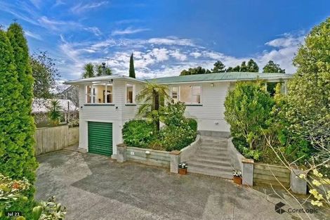 Photo of property in 25 Selwyn Crescent, Forrest Hill, Auckland, 0620