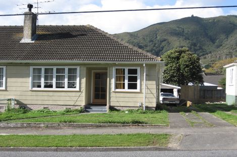 Photo of property in 100-102 Judd Crescent, Naenae, Lower Hutt, 5011
