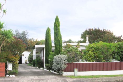Photo of property in 10 Rawene Street, Waikanae, 5036